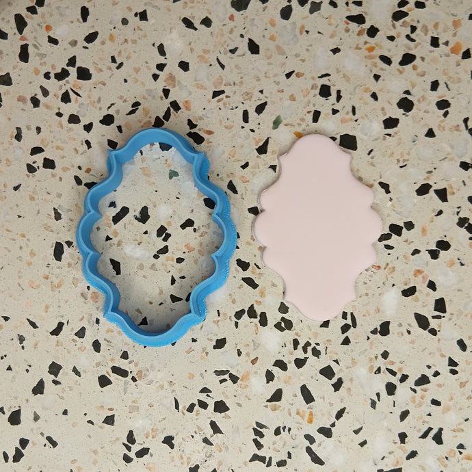 Curved Scroll Plaque cookie / biscuit cutter