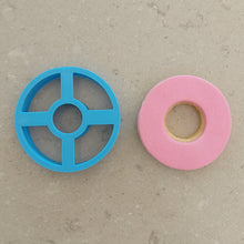 Load image into Gallery viewer, Round Number 0 cutter 8cm