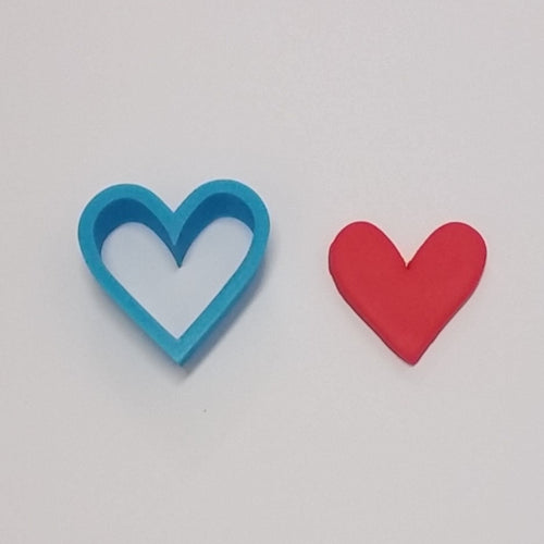 Mini Modern Heart cookie / biscuit cutter 4cm