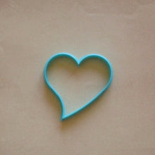 Load image into Gallery viewer, Abstract Heart cookie / biscuit cutter 10cm