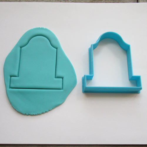 Gravestone (style 3) cookie / biscuit cutter 8cm
