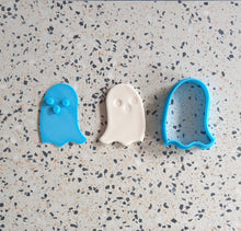 Load image into Gallery viewer, Cute Ghost 8cm embosser &amp; cutter set