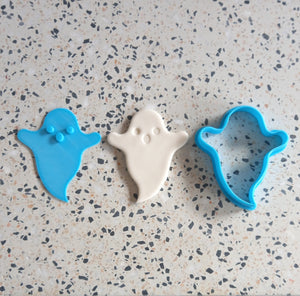 Spooky Ghost 8cm embosser & cutter set